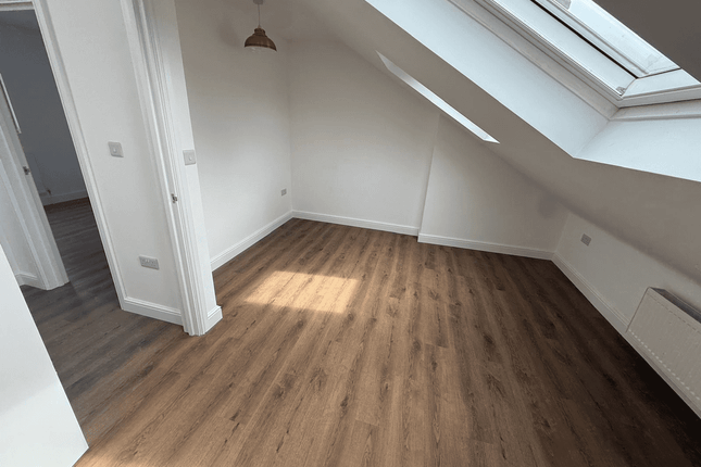 129, Barnet photo 4