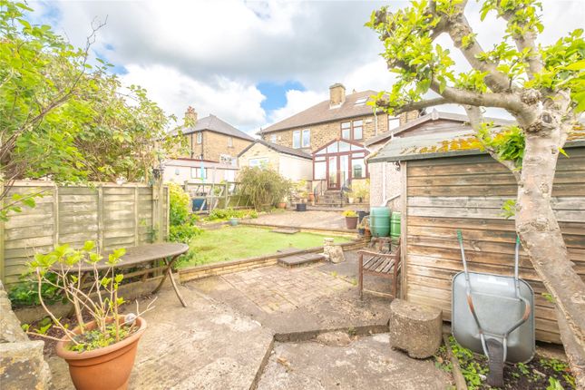221, Scar Lane, Huddersfield photo 4