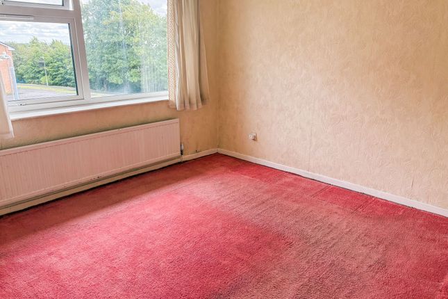 2 Moffat Close, Bolton photo 5