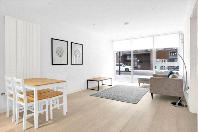 30 Linar House Royal Wharf,, Admirality Avenue, London photo 4