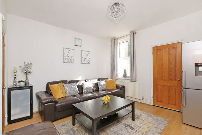 149 Vincent Road, Sheffield photo 3