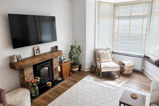 53, Acland Road, Bridgend photo 4