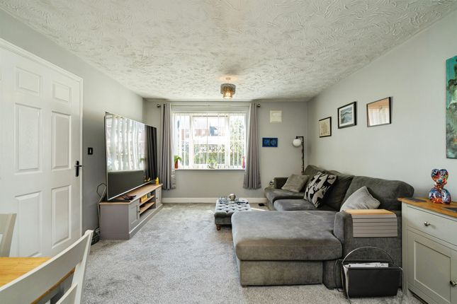 175, Bullfinch Drive, Harleston photo 3