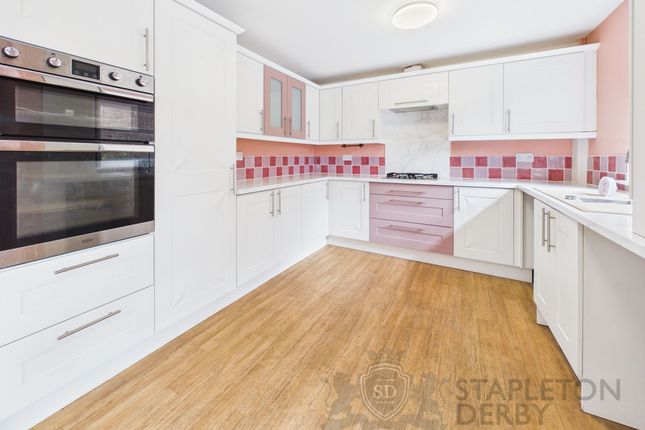 2 Scarisbrick Road, St. Helens photo 2