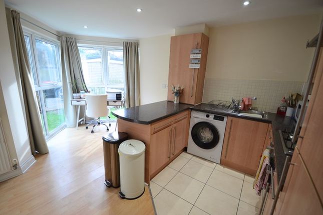 Flat to rent in Richmond Park Road, Bournemouth