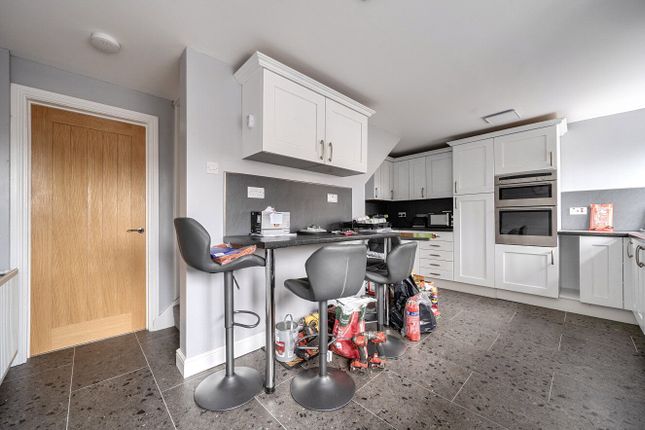 920, Falcon Court, Powys photo 4