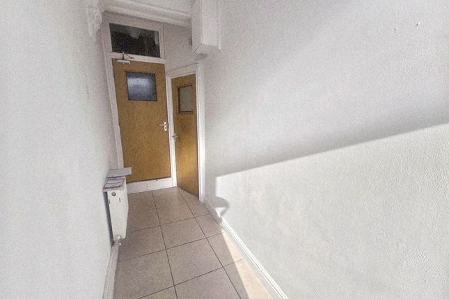 41 Maindee Parade, Newport photo 3