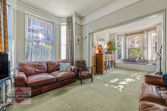 3 Abington Road, Sale photo 2