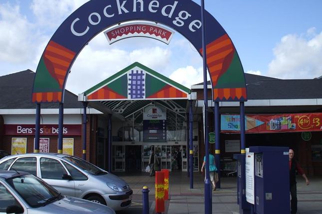 Retail premises to let in Cockhedge Shopping Centre, 17 Cockhedge Way, Warrington