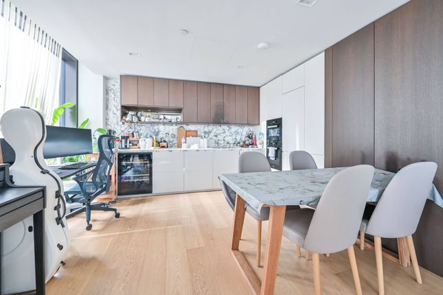 Flat for sale in Casson Square, Waterloo, London