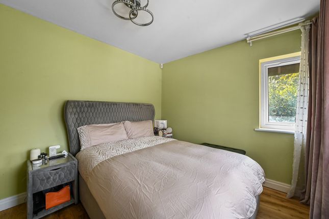 22, Friars Mead, London photo 4
