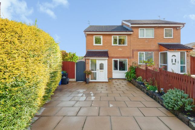 3-bed semi-detached on Mellor Close, Runcorn, £200,000