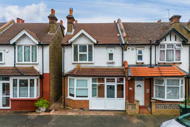 Thumbnail Terraced house to rent in Windermere Road, Croydon