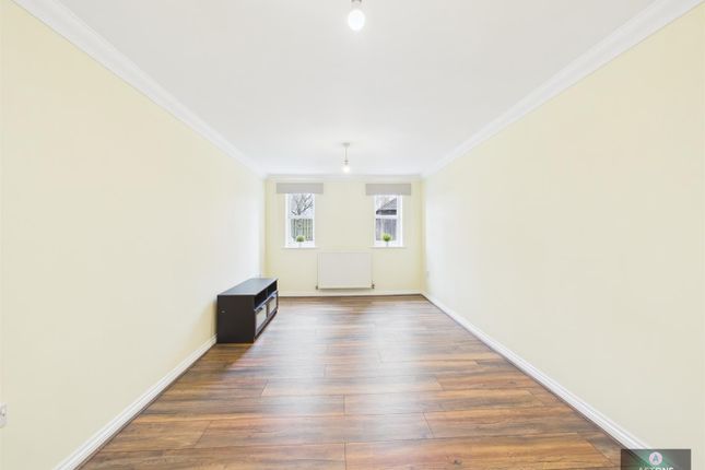 Kitsbridge House, Copthorne photo 2