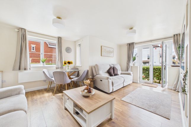 1, Calver Close, Wokingham photo 4