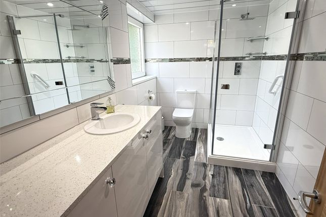 18, Eastcliffe Road, Par photo 3