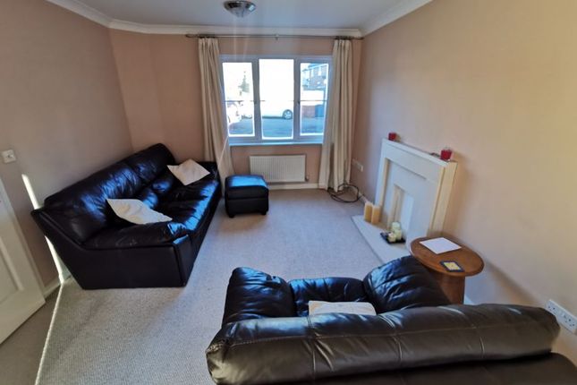 61, Trebanog Crescent, Cardiff photo 3