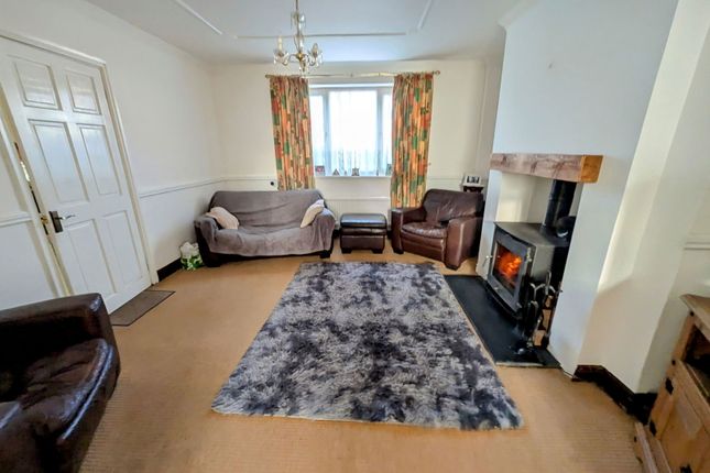 15, Heol Marlais, Ammanford photo 3