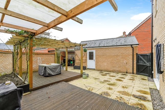 Detached house for sale in Thillans, Bedford, Bedfordshire