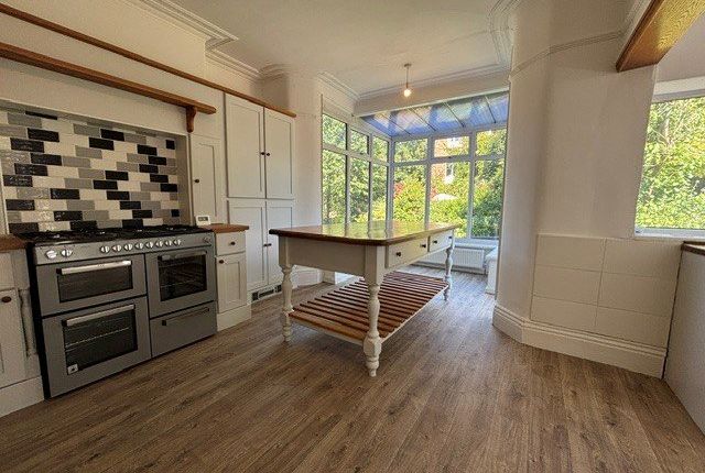 20, Tower Road, West Yorkshire photo 4