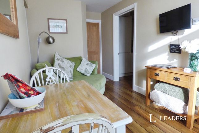 The Annex, 14, Old Manor Road, Littlehampton photo 2