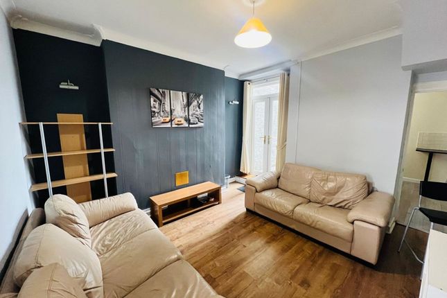 53 Grafog Street, Swansea photo 3