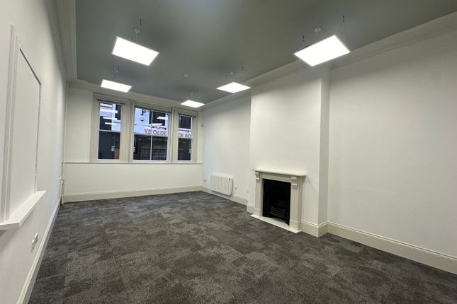 Office to let in High Street, Hull