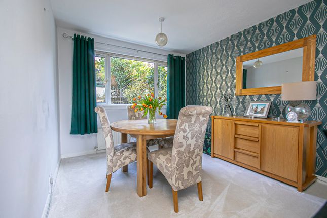 58, Linburn Grove, Dunfermline photo 3
