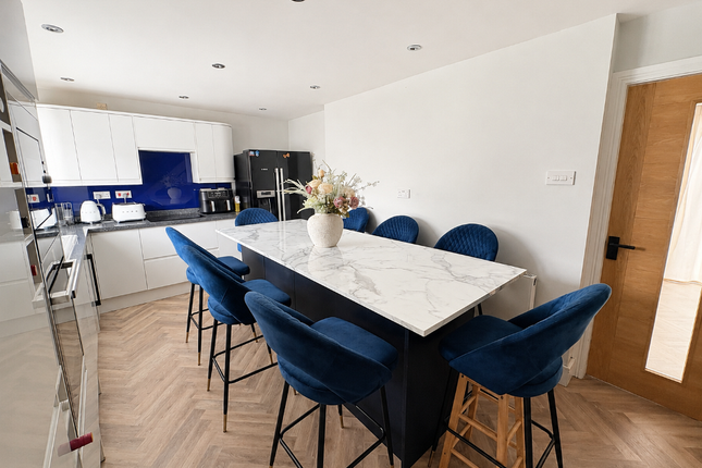 193, Shannon Drive, Brownhills West photo 5