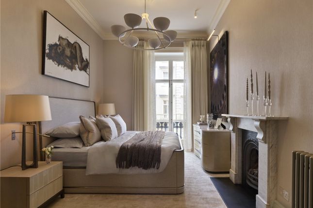 Flat 5, 13-15, Chesham Street, London photo 3