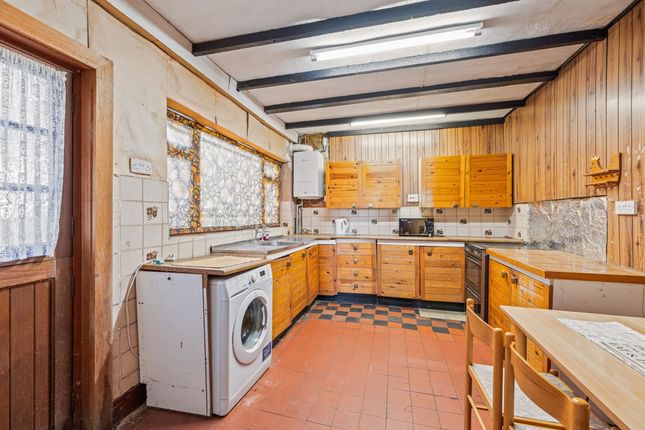 2 Sandfields, Frodsham photo 4