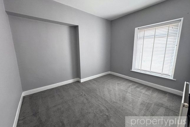 8, Eileen Place, Treorchy photo 5