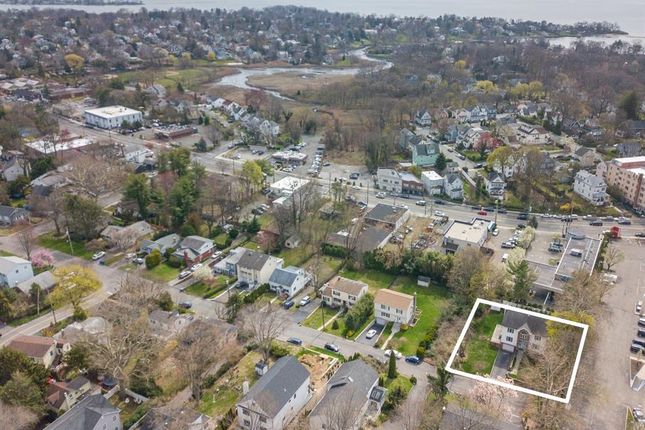 Property for sale in 73 Sherwood Drive, Larchmont, New York, United States Of America