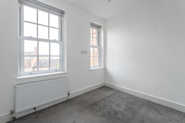 Flat for sale in Welford House, Shirland Road, London