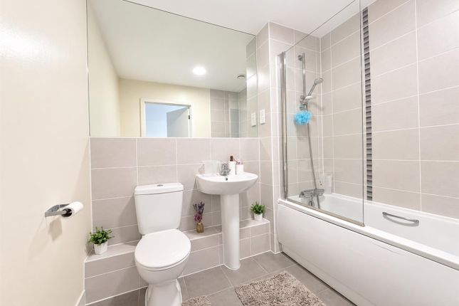 Flat 17, 23, Upton Road, Watford photo 4