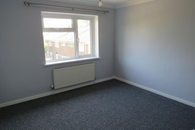 Property to rent in Baker Close, Crawley