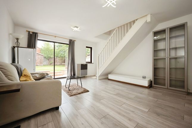 26, Burghley Court, Milton Keynes photo 4