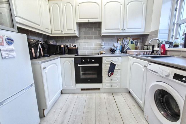 28, Makendon Street, Hebburn photo 3