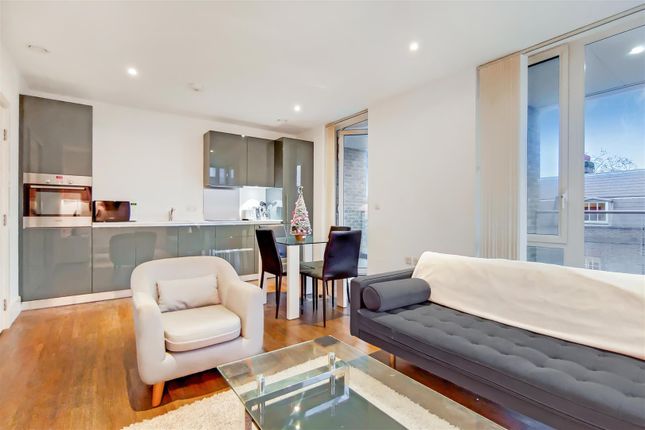 Thumbnail Flat for sale in Plumstead Road, London