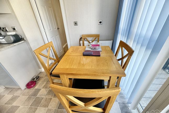 Private sale - Y8 The Yealands, Carnforth photo 4