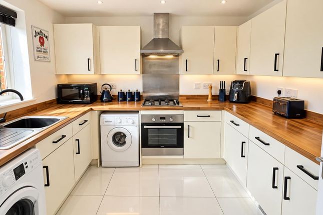 6, Pianoforte Road, Northampton photo 2