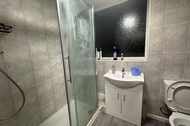 2 Bedroom, 26, Waveley Road, Coventry photo 4