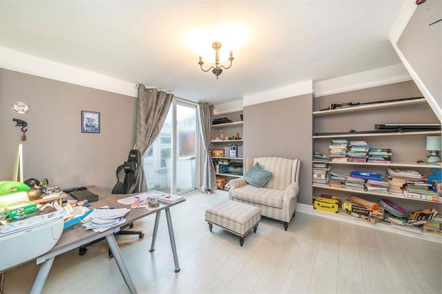 6, Exford Gardens, London photo 4