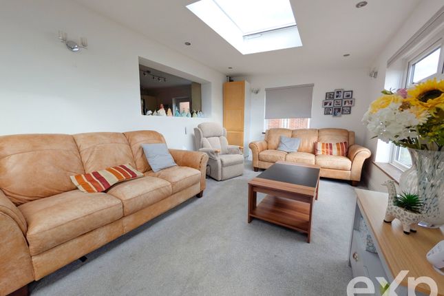 102, Glebe Lane, Maidstone photo 4