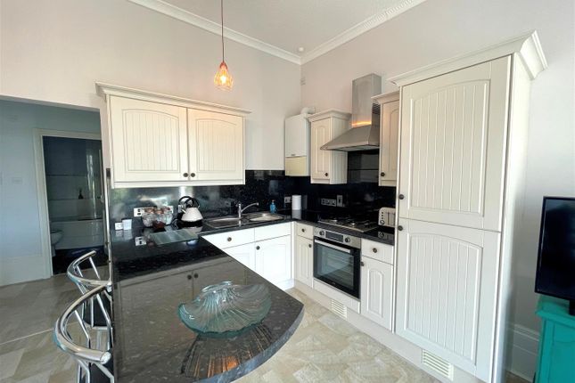 Victoria Apartment, 14, Osborne Road, Shanklin photo 3