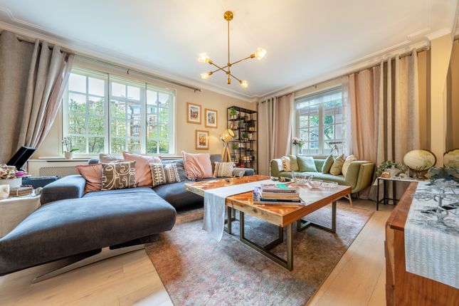 Flat for sale in Cropthorne Court, 20-28 Maida Vale, London