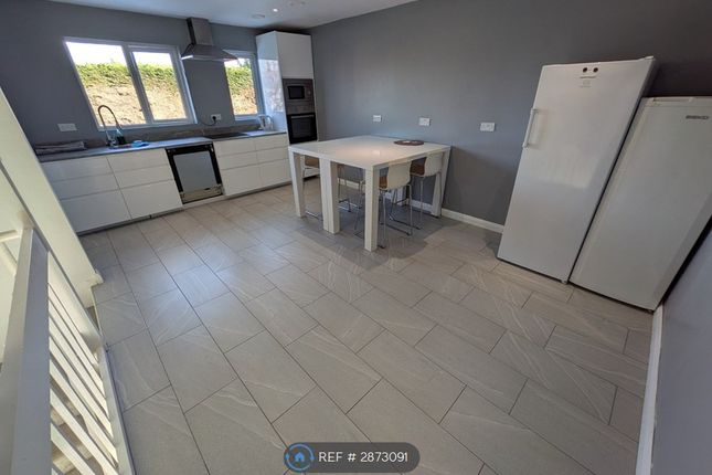 Somerton Close, Bridgwater photo 4