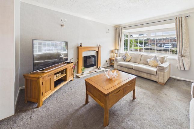 19, Peacock Drive, Paisley photo 2