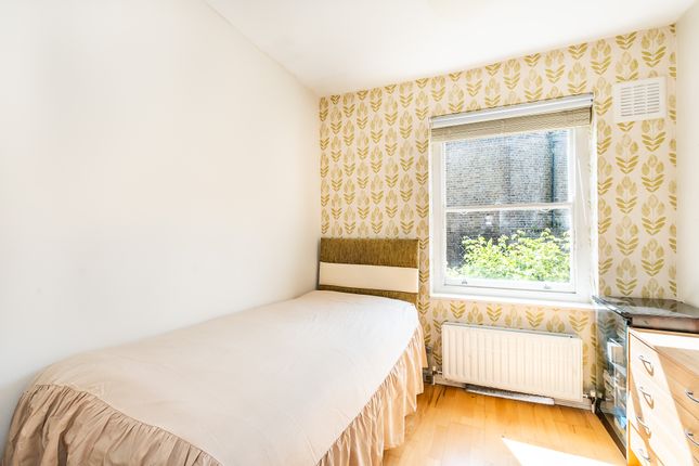 Flat for sale in Goldney Road, London