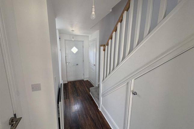 11, Rockley Close, Swindon photo 2